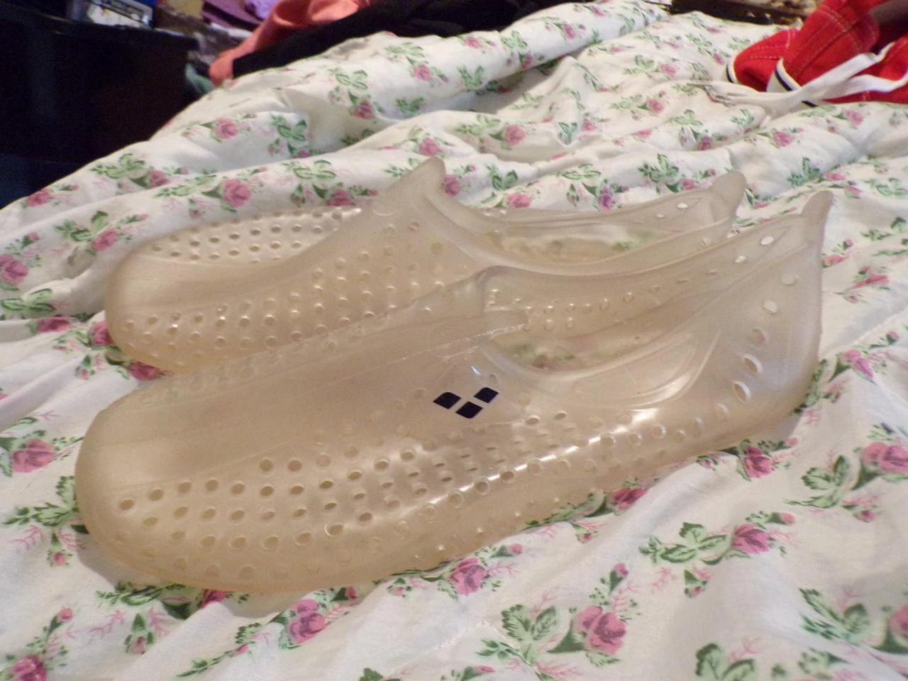 Chaussures d'eau transparentes pointure 41
